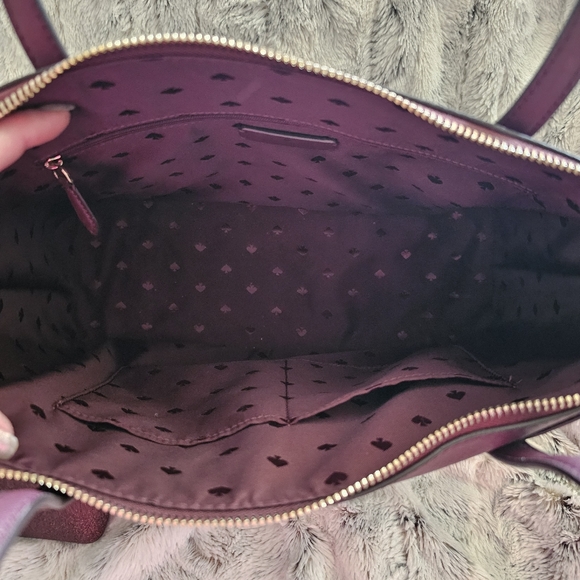 Kate spade tote with matching cosmetic bag - Picture 2 of 3